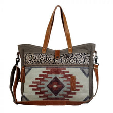 Load image into Gallery viewer, AMBER COOL MESSENGER BAG
